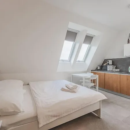 Flat In Calm Neighborhood 1 *