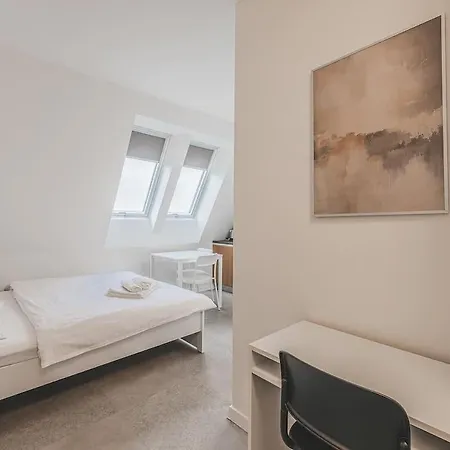 Lejlighed Flat In Calm Neighborhood 1 Prag