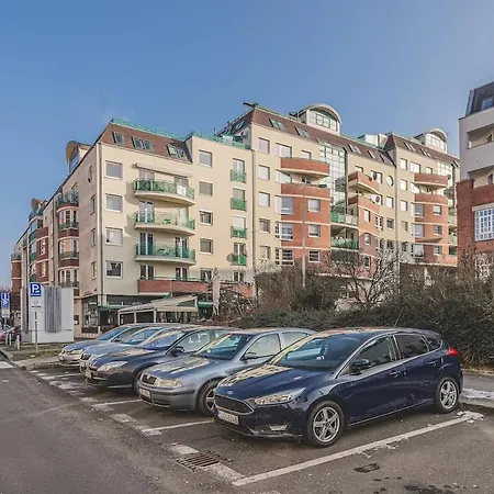 Lejlighed Flat In Calm Neighborhood 1