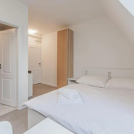 Flat In Calm Neighborhood 1 * Prag